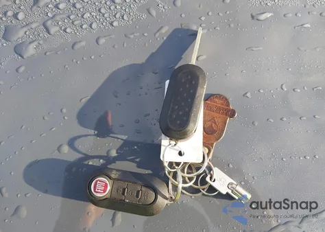 2012 Fiat 500C Lounge из США, поврежденный, VIN 3C3CFFER6CT109189